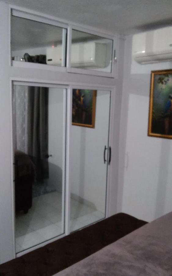 Zipcode Hideaway Guesthouse Portmore Ngoại thất bức ảnh