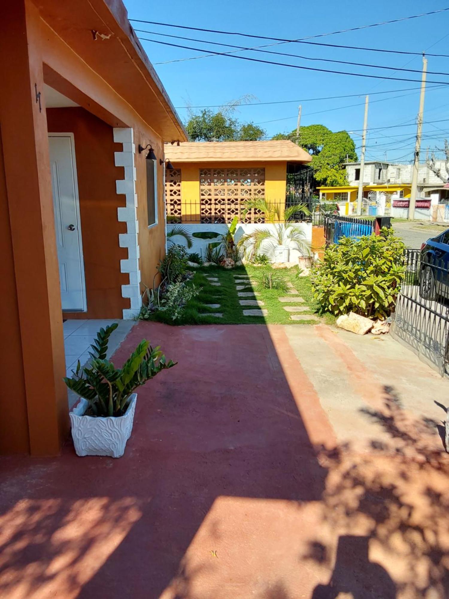 Zipcode Hideaway Guesthouse Portmore Ngoại thất bức ảnh